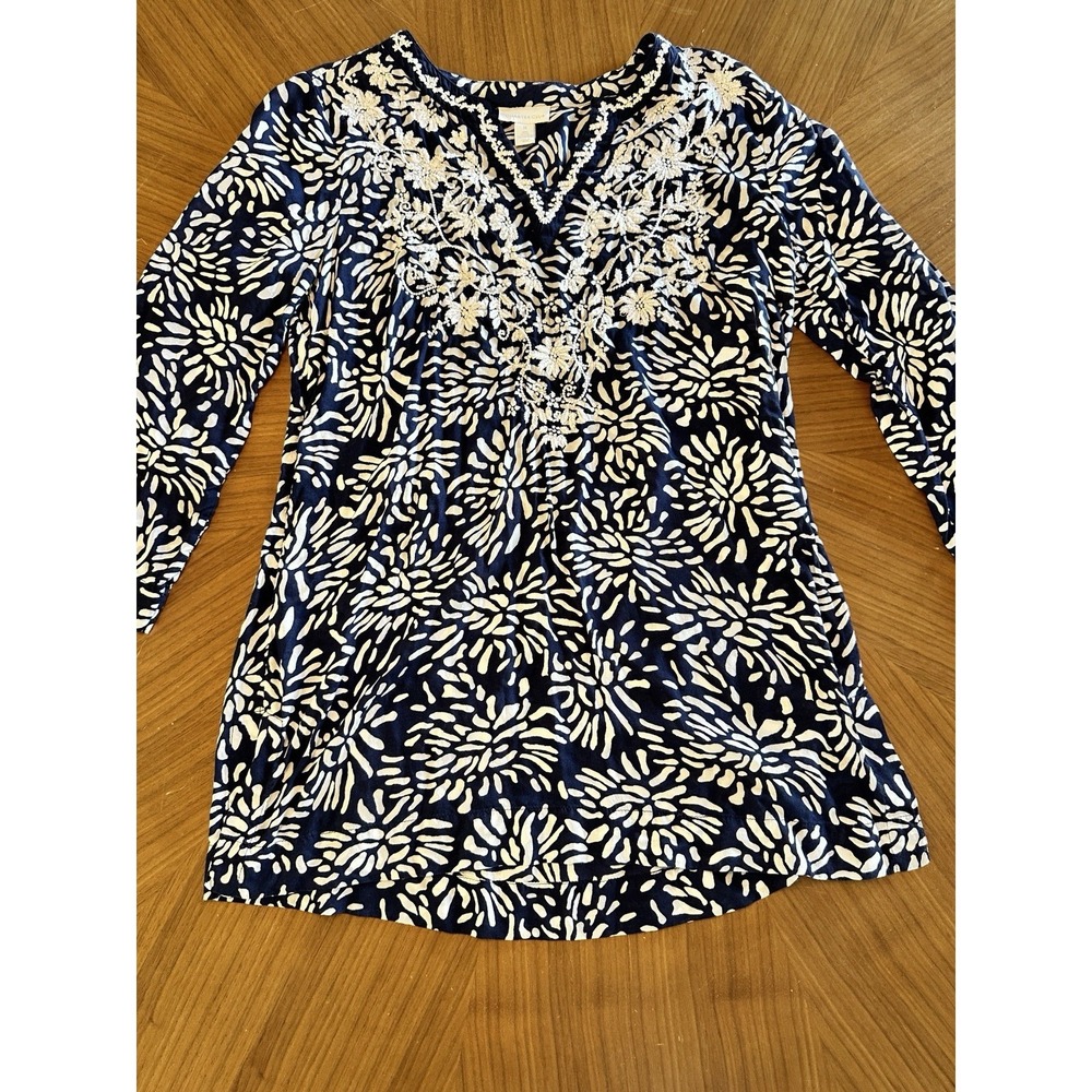 CHARTER CLUB Blouse Women M Navy Relaxed Seaside Embroidered V-Neck Floral Tunic